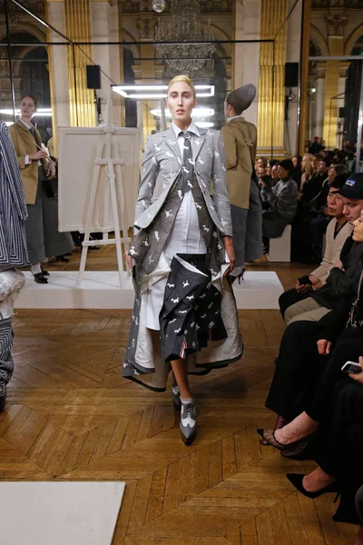 Look 1